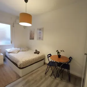  Hostal Private On Tamarit Street España